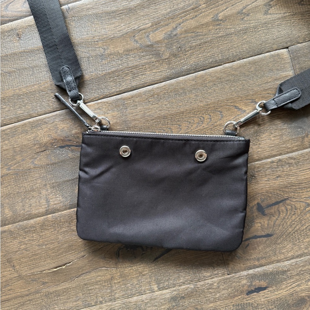 Kendall + Kyle Black Crossbody Bag - Picture 4 of 11